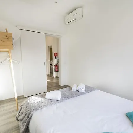 Lovelystay Flat At Mouraria's Heart *