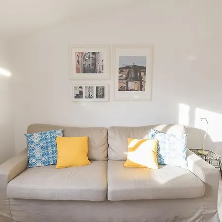 דירה Lovelystay Flat At Mouraria's Heart *