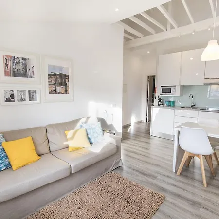 דירה Lovelystay Flat At Mouraria's Heart