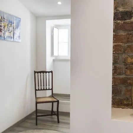 דירה Lovelystay Flat At Mouraria's Heart *